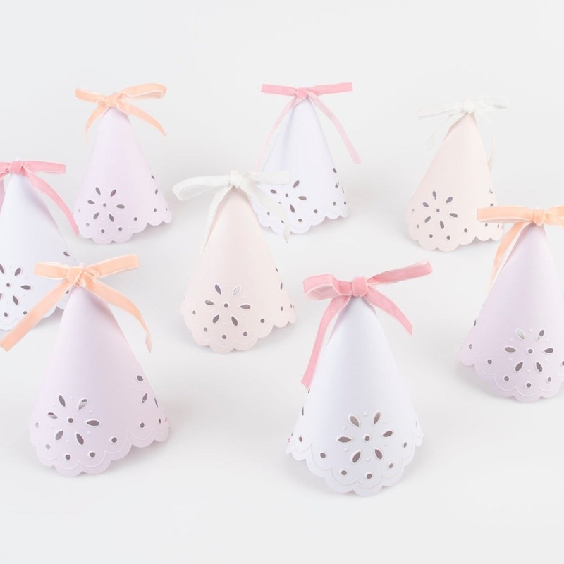 Broderie Anglaise Pastel Party Hats, 8 Count