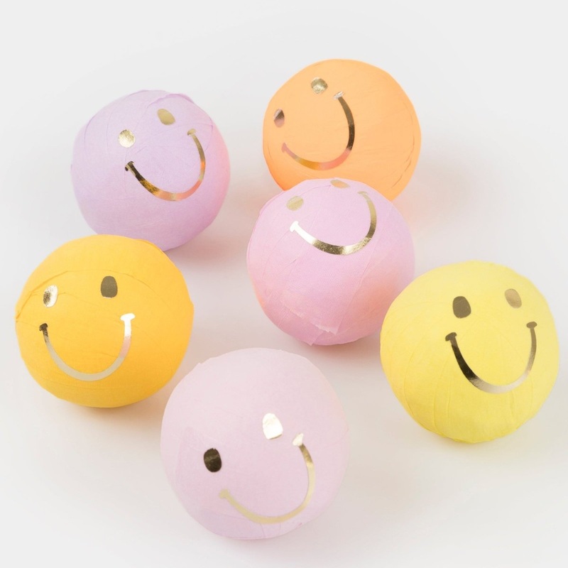 Happy Icons Surprise Balls, 6 Count