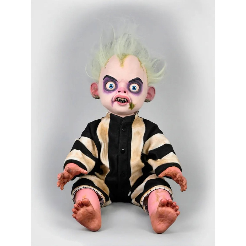 Baby Beetlejuice - 1:1 Lifesize Prop Replica - Beetlejuice 2 - NECA Collectibles