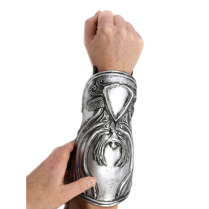 The Hidden Blade of Ezio Auditore - Roleplay Gauntlet Replica - Assassin's Creed 2 - NECA Collectibles